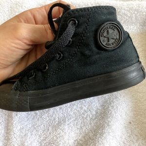 Converse black on black size 7 baby